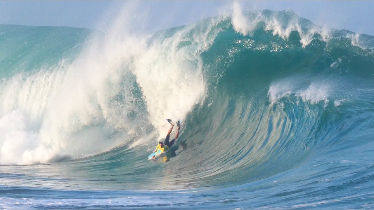 JEFF HUBBARD SOLOS BIG WAIMEA SHOREBREAK 05.01.25  + LIFEGUARD RESCUE #bodyboarding