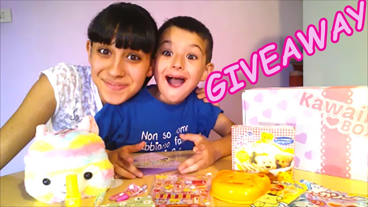 VINCI UNA KAWAII BOX con tante cose pucciose!!!!