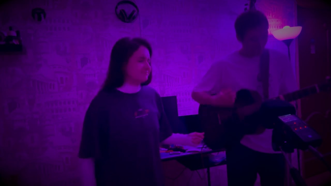 Шура (Shura) У Реки Два Берега