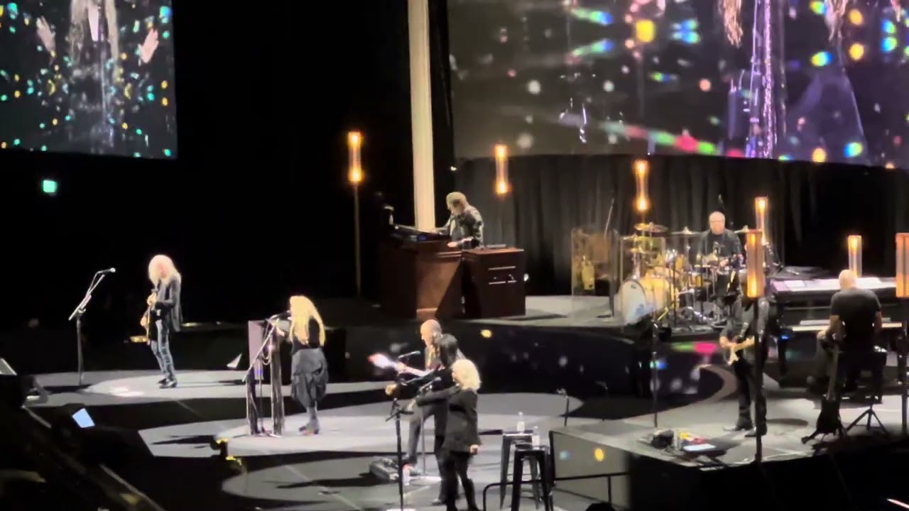 Stevie Nicks - live at the 3area Dublin - 3-July-2024 - dreams