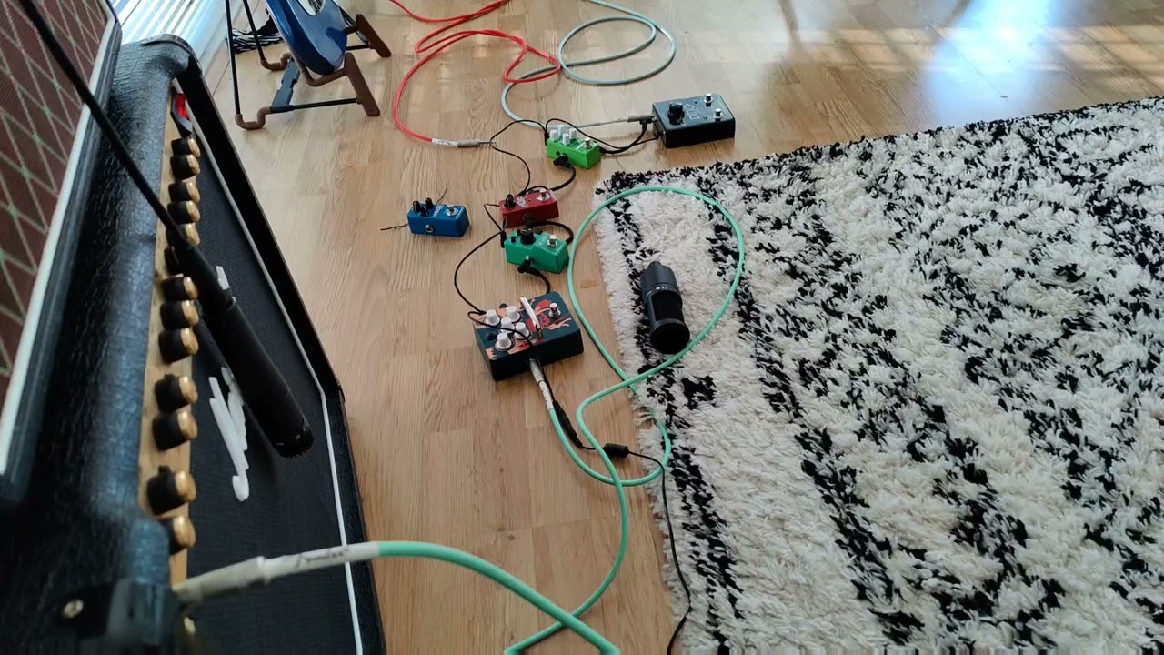 Marshall vs Vox Cleans - Who wins? DSL 40 CR vs AC10C1