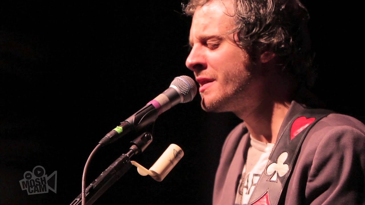 Deer Tick - Unwed Fathers (John Prine) (Live in New York) | Moshcam