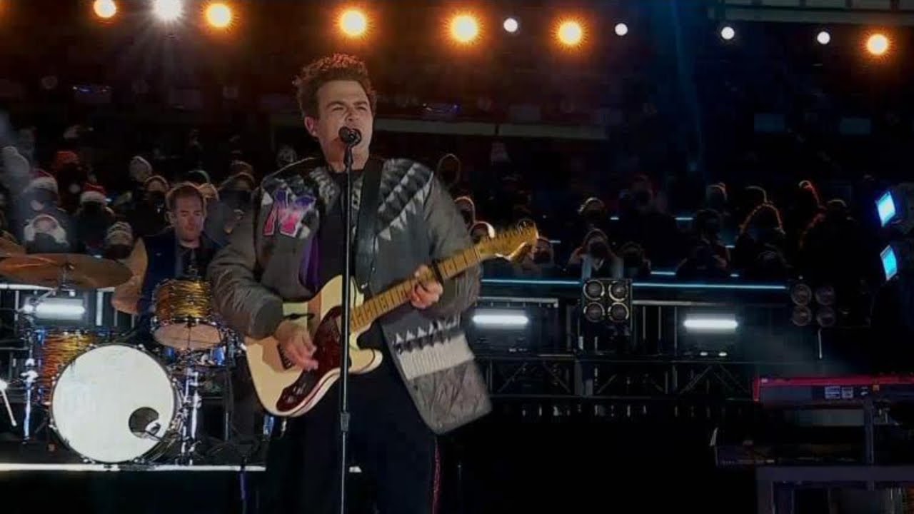 Arkells rock Grey Cup halftime show