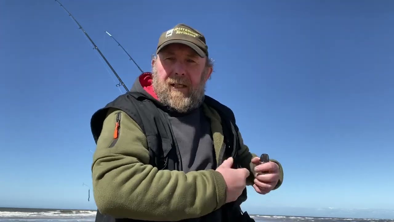 Sea fishing Rhyl harbour, monster bass, ish 😂