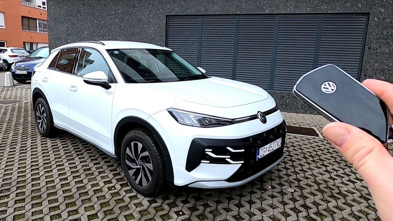 2026 Volkswagen T-Roc (Basic version) [1.5 eTSI, 115 HP] POV Test drive | Full-in depth review