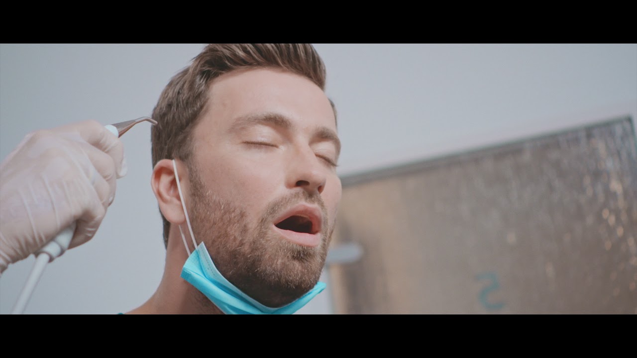 DENTBOSS (Kurzfilm mit Marteria)