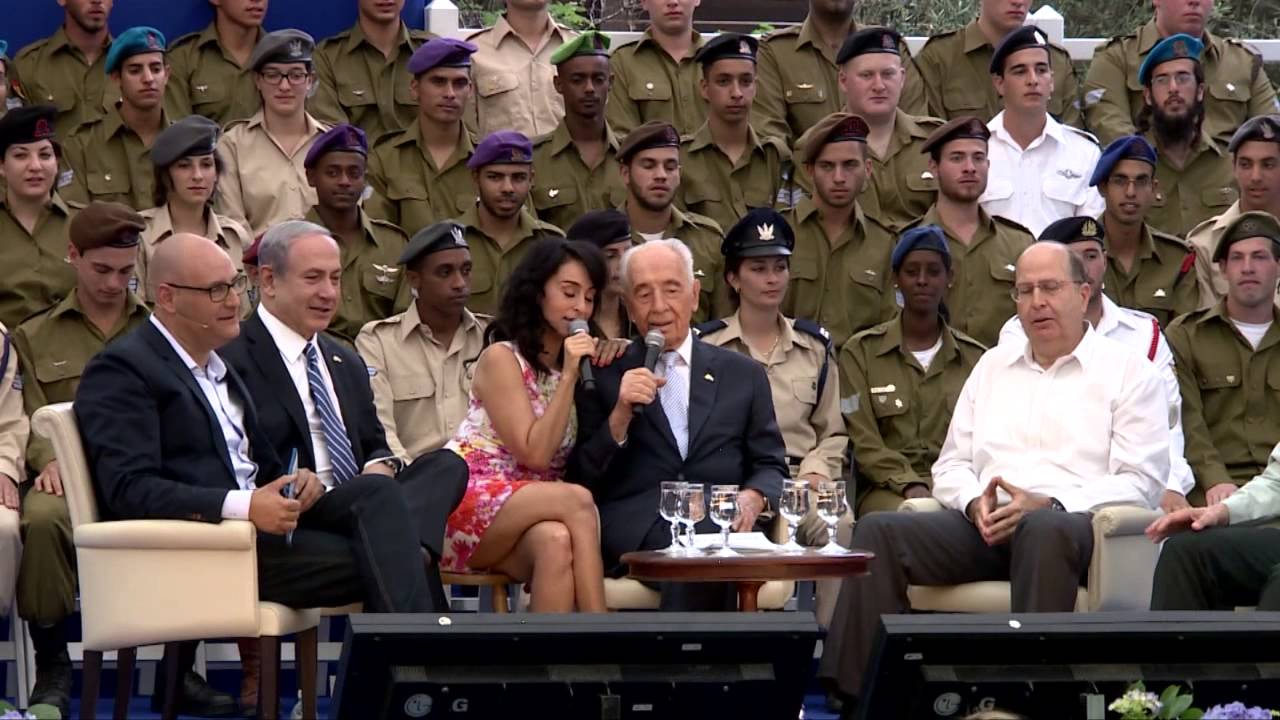 שרים עצמאות: נשיא המדינה שר את 