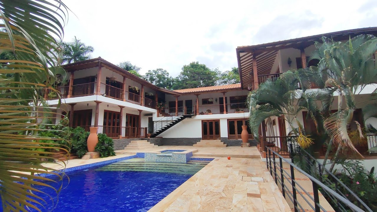 CASA CONDOMINIO  CAMPESTRE en Anapoima Cund, COLOMBIA - LOTE 2113 M2 - VENTA 2900 mill - AMOBLADA