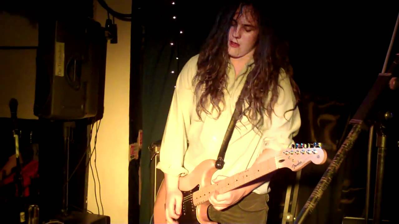 TIED UP IN BLUE - TOM HOLLISTER TRIO (TH3) PLAY EARLS COURT! (TROUBADOUR) LONDON 12TH NOVEMBER 2010