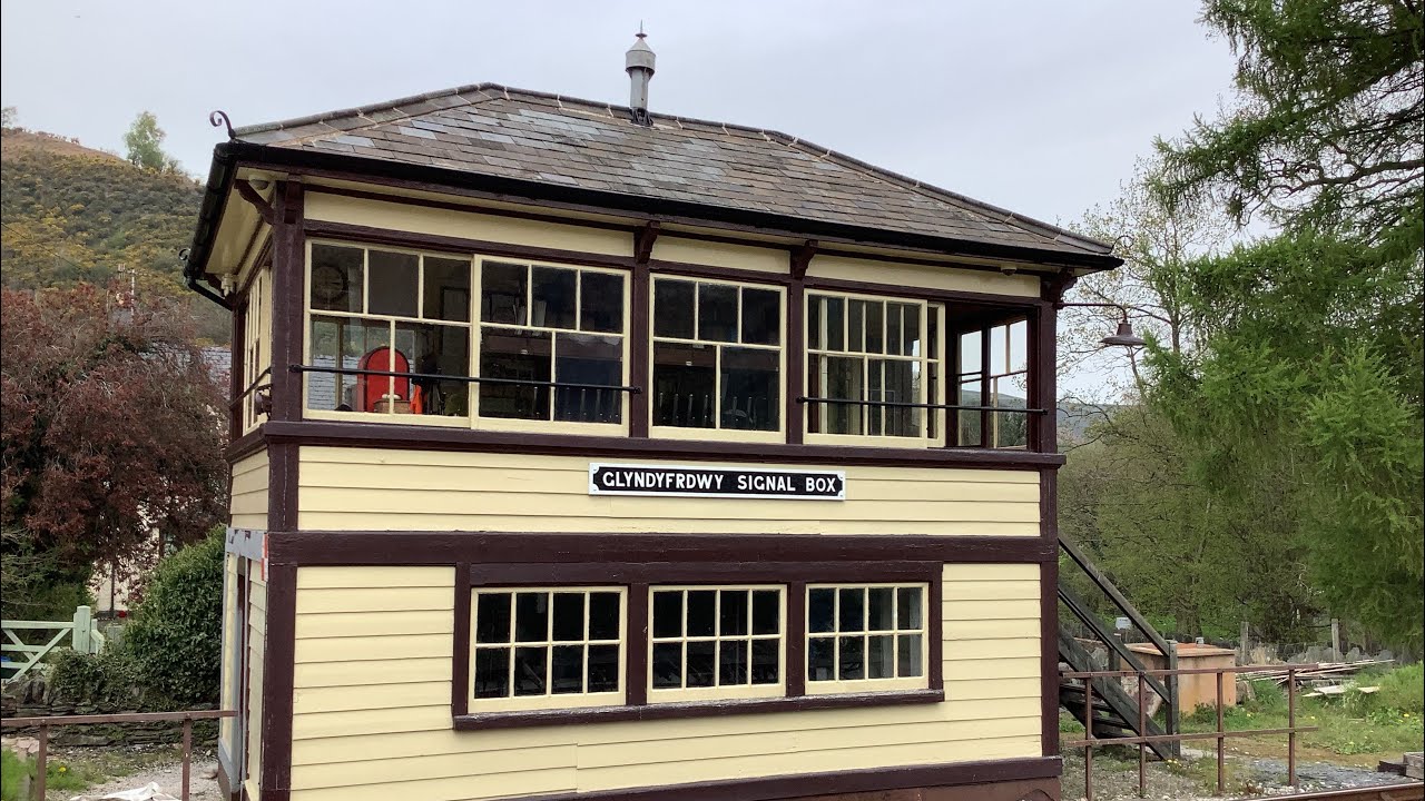 GLYNDYFRDWY Signalbox