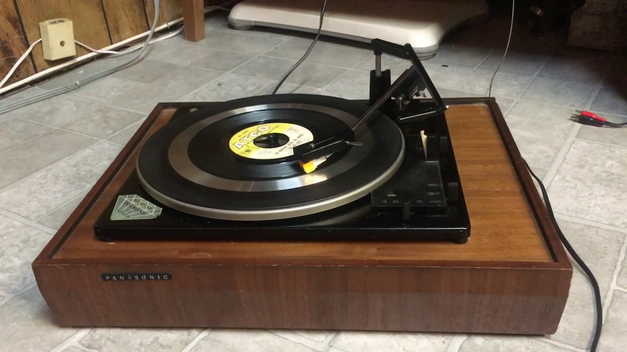 1972 Panasonic RD-7703 (BSR A46) Turntable