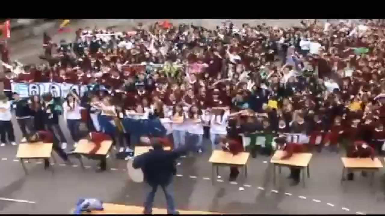 33013   Colegio Nazaret   Somos muchos somos uno