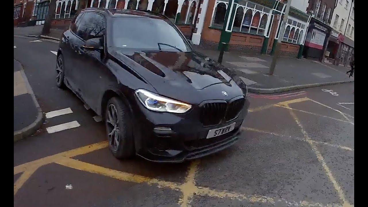 Failure To Give Way - Registered keeper sent warning letter by police - BMW S7 WRV - January 2023