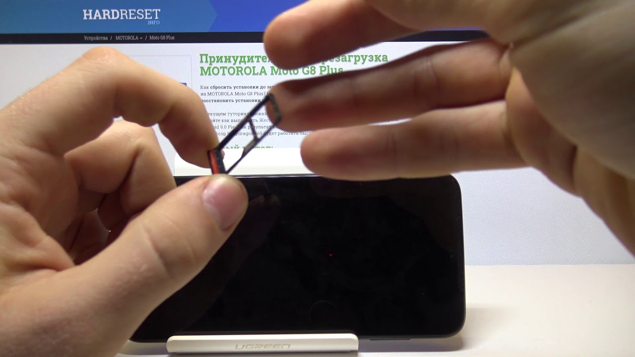 Первые шаги с телефоном Motorola Moto G8 Plus — Как вставить Сим-карту в телефон?