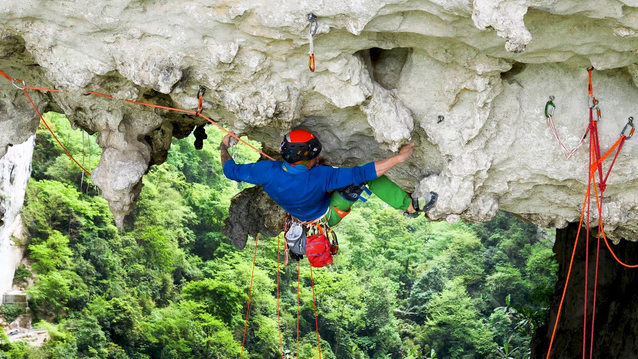 Valhalla, 380m (9a?)