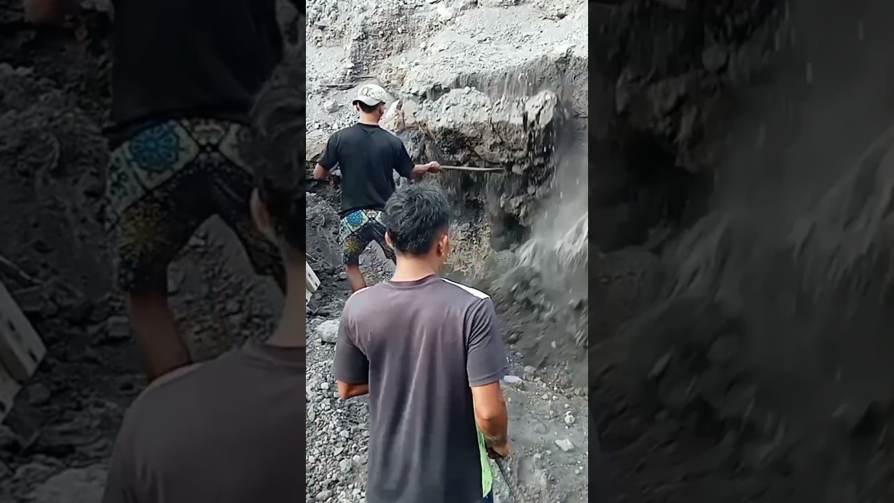 The Sand Cliff Collapsed #sandcliff #sandmining #bigstone