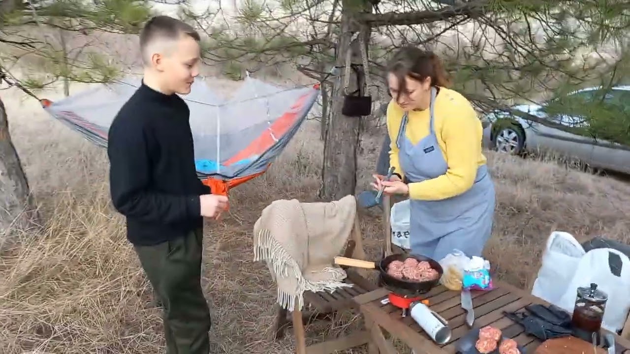 Тёплый февральский выходной и котлеты с сыром.