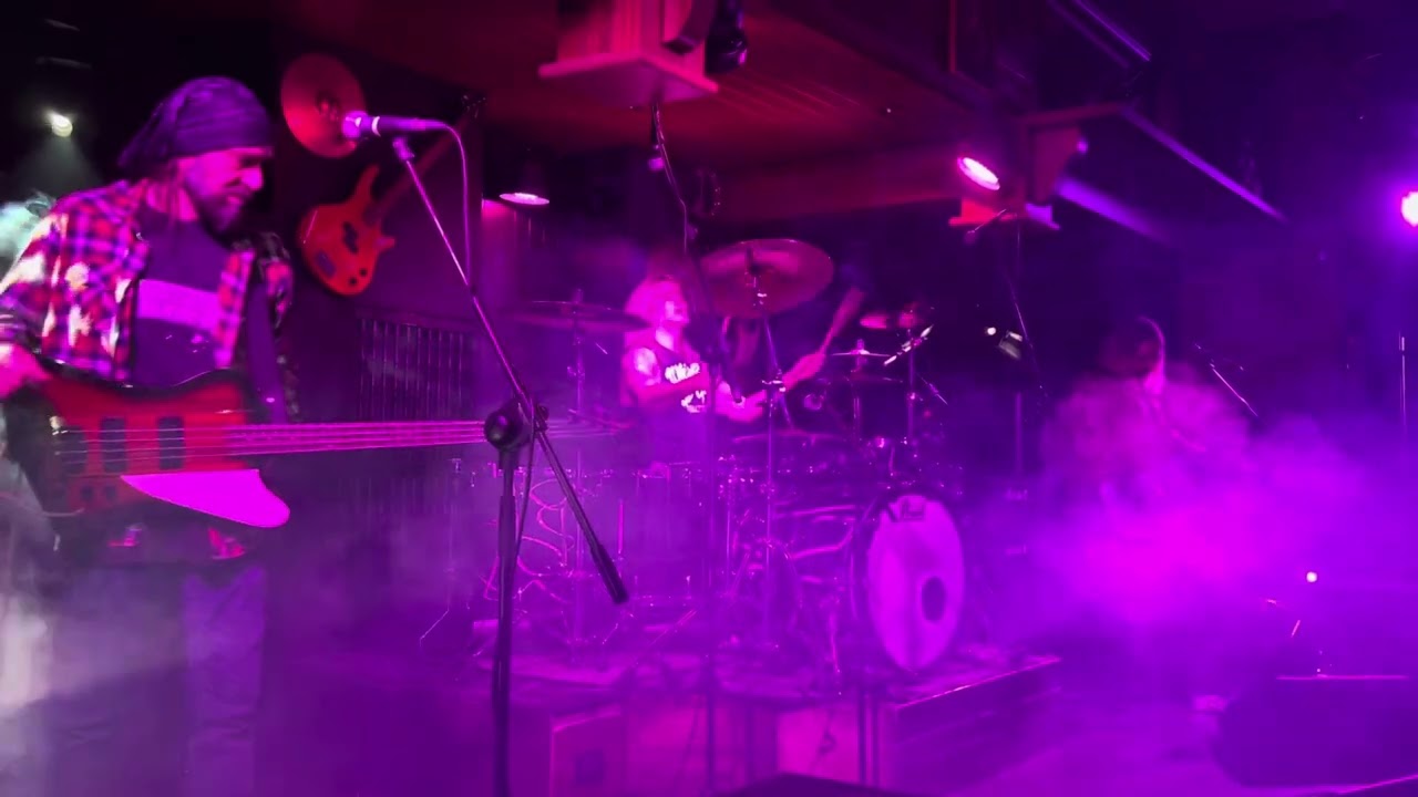 Will Hunt - A night with Nirvana “ Rape me “ Black Horse Cermenate 24/01/2025