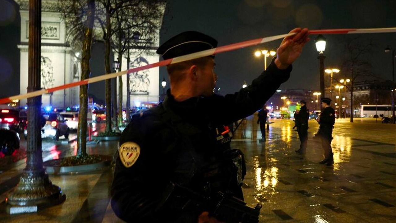 Arc de Triomphe : «On dit que la police tue, alors des gens se disent qu'il faut aller les tuer»