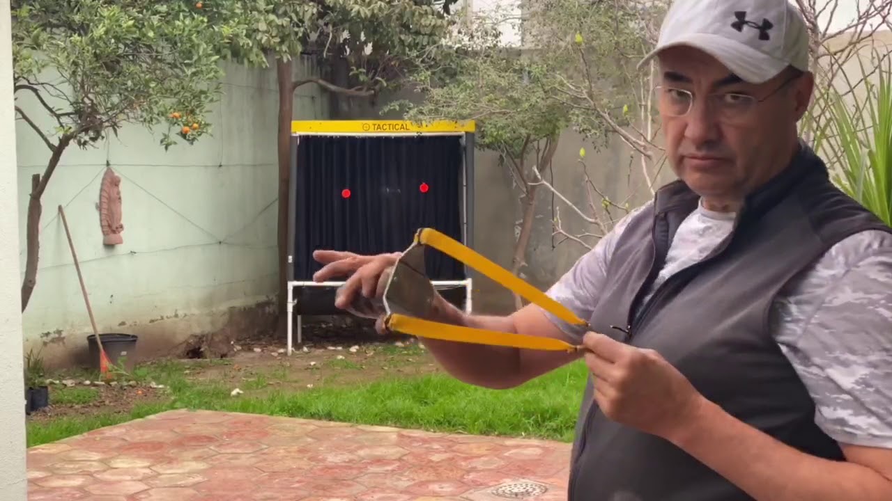 Sling Shot Shooting, catch box and beautiful hand made steel/wood slingshot
