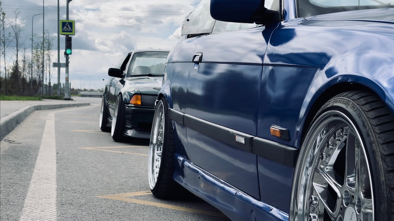 two BMW E36 Coupe