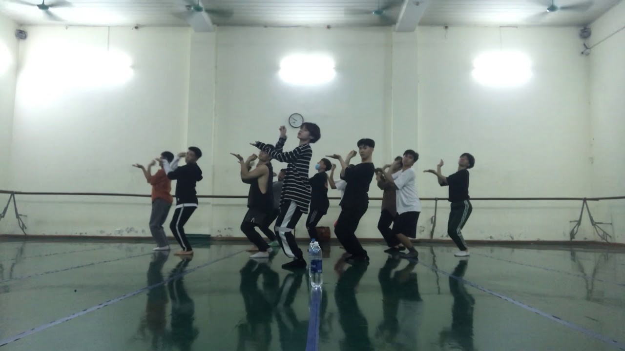 IZ*ONE Lavie En Rose - Dance cover by Straight Men
