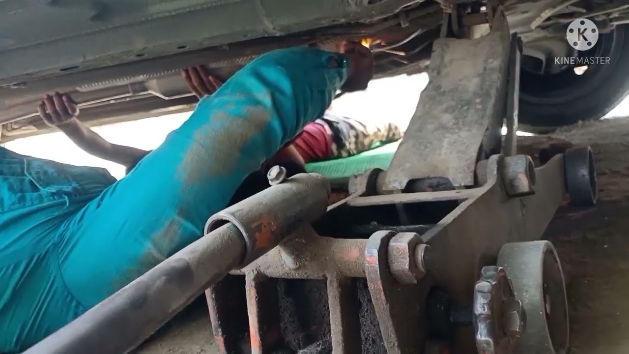Mere nissan magnite ka silencer Tut Gaya