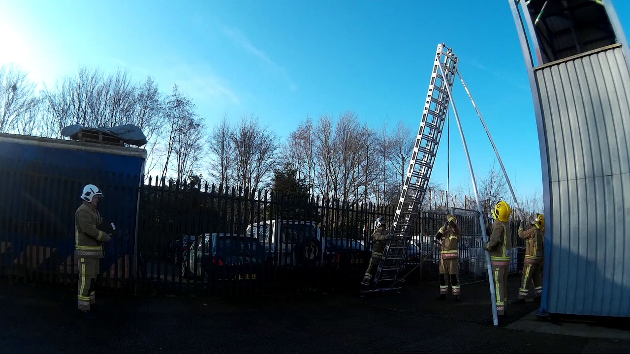 NFRS recruit training - 13 5m Confined Pitch Commands