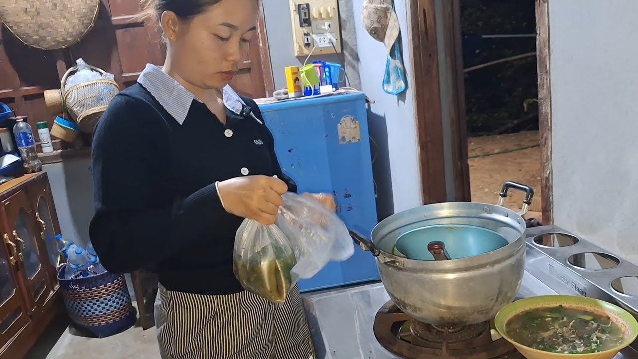 แกงเขียดนัวๆขมๆแซ่บๆฝีมืออาดาวจ้าวันนี้😋🇱🇦