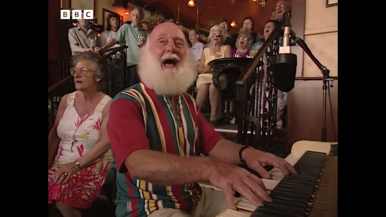 Buster Merryfield (Uncle Albert) Sings I'm Forever Blowing Bubbles!