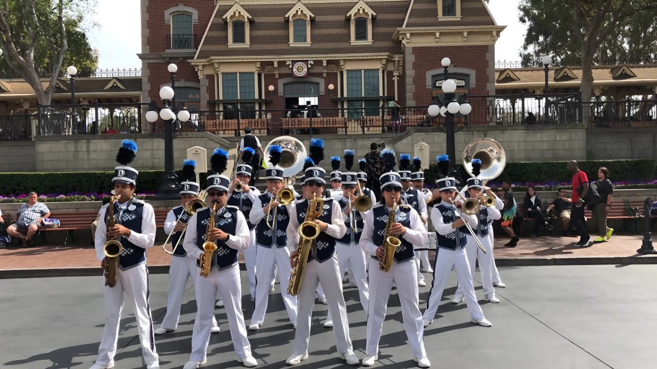 #theDisneylandBand #THEDisneyPixel AventurasDeLosChagoyitas está en vivo