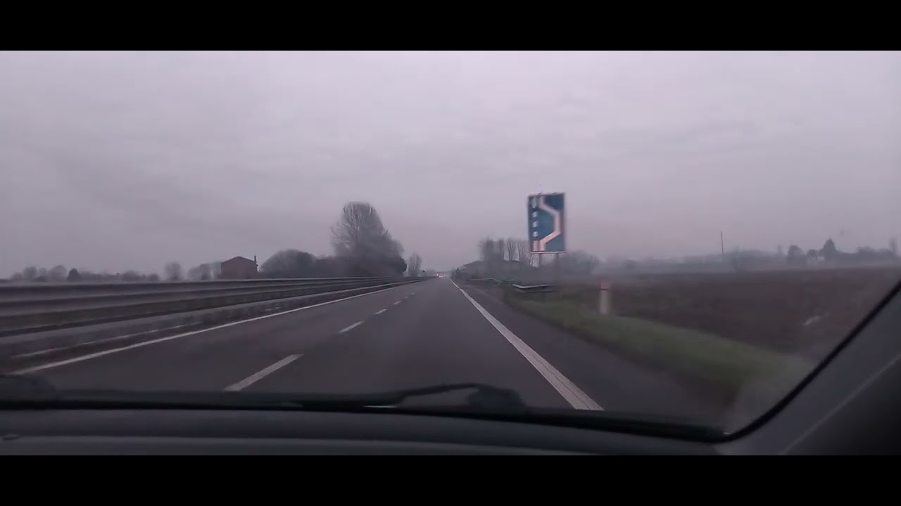 VERY NICE SCENE NORMAL ROAD ITALIA VIRALVIDEO ITALIA 🇮🇹
