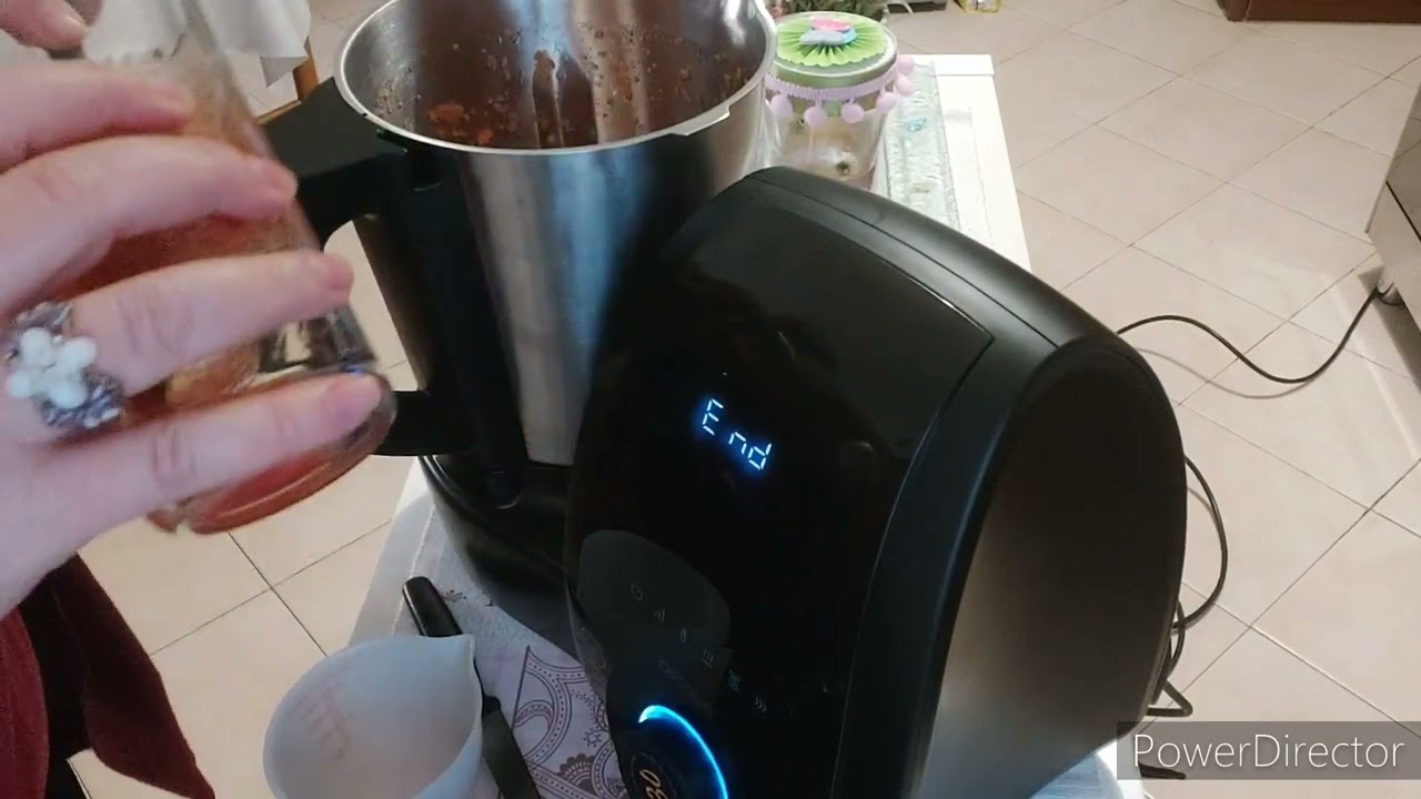 Preparo il ragù con MAMBO 10090 della CECOTEC!