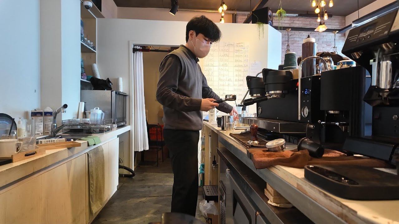 Daytime Coffee Shop Sounds to Work Along With | Not Too Quiet, Not Lou