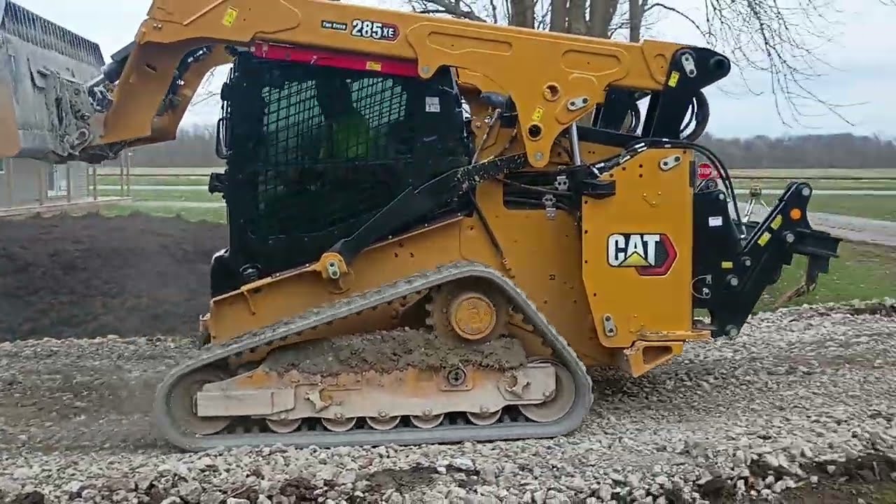 2025 Cat 285xe with Ripper Rock Work