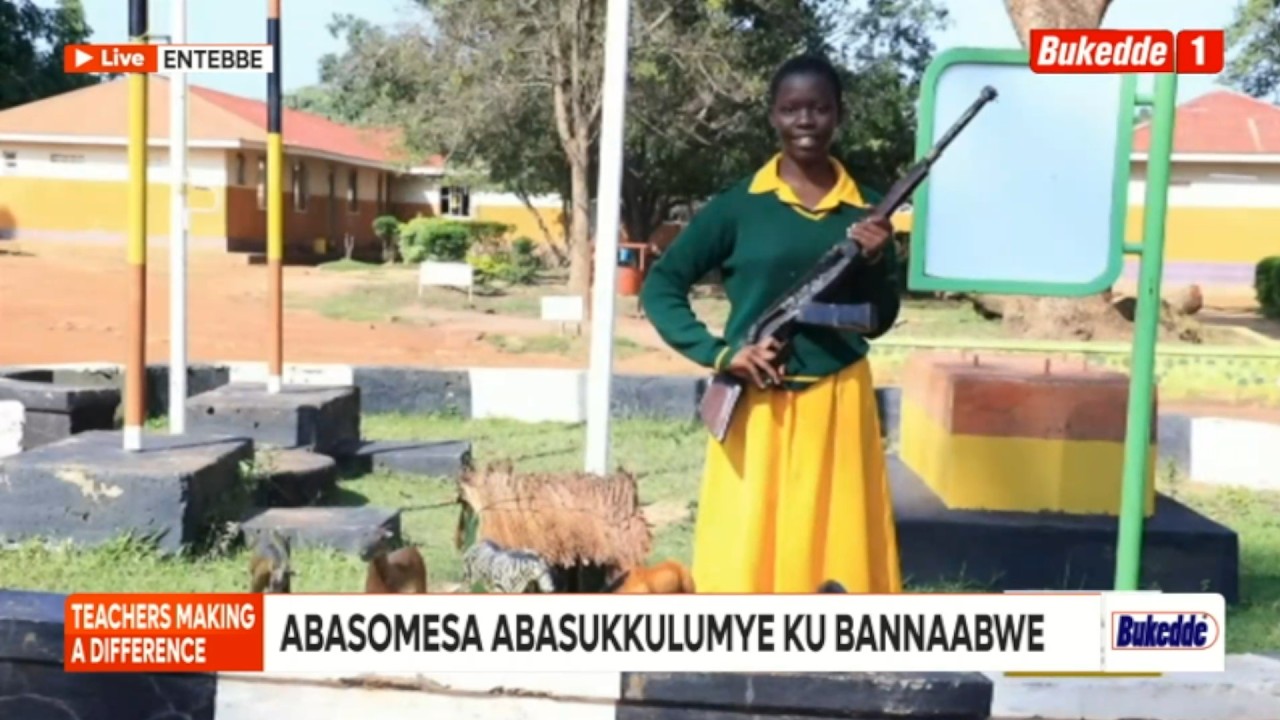 Omukolo gw'okulangirira Abasomesa abasukkulumye ku bannaabwe