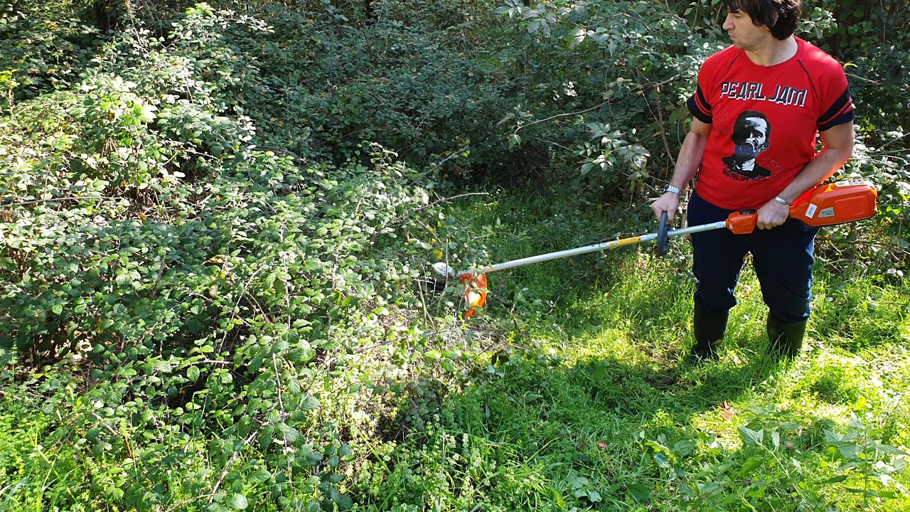 Decespugliatore a batteria Husqvarna 536LiLX - prova su boscaglia mista