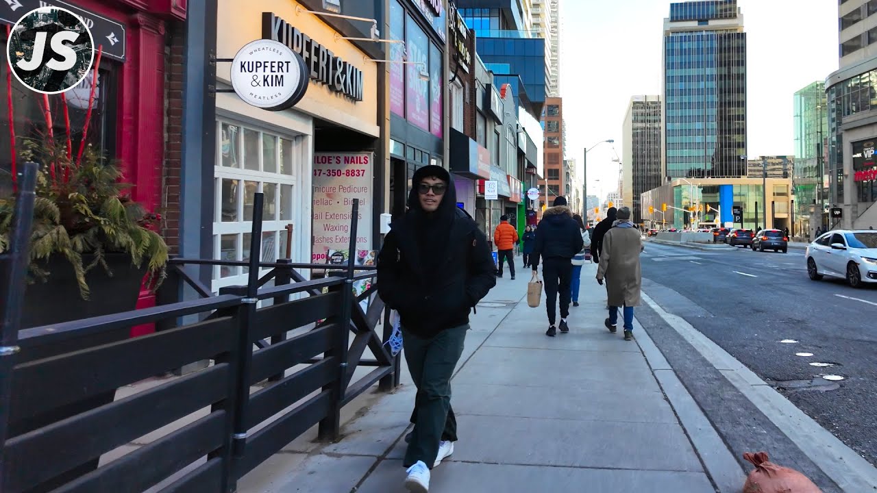 Midtown Toronto on Yonge and a New Park | Toronto Walk