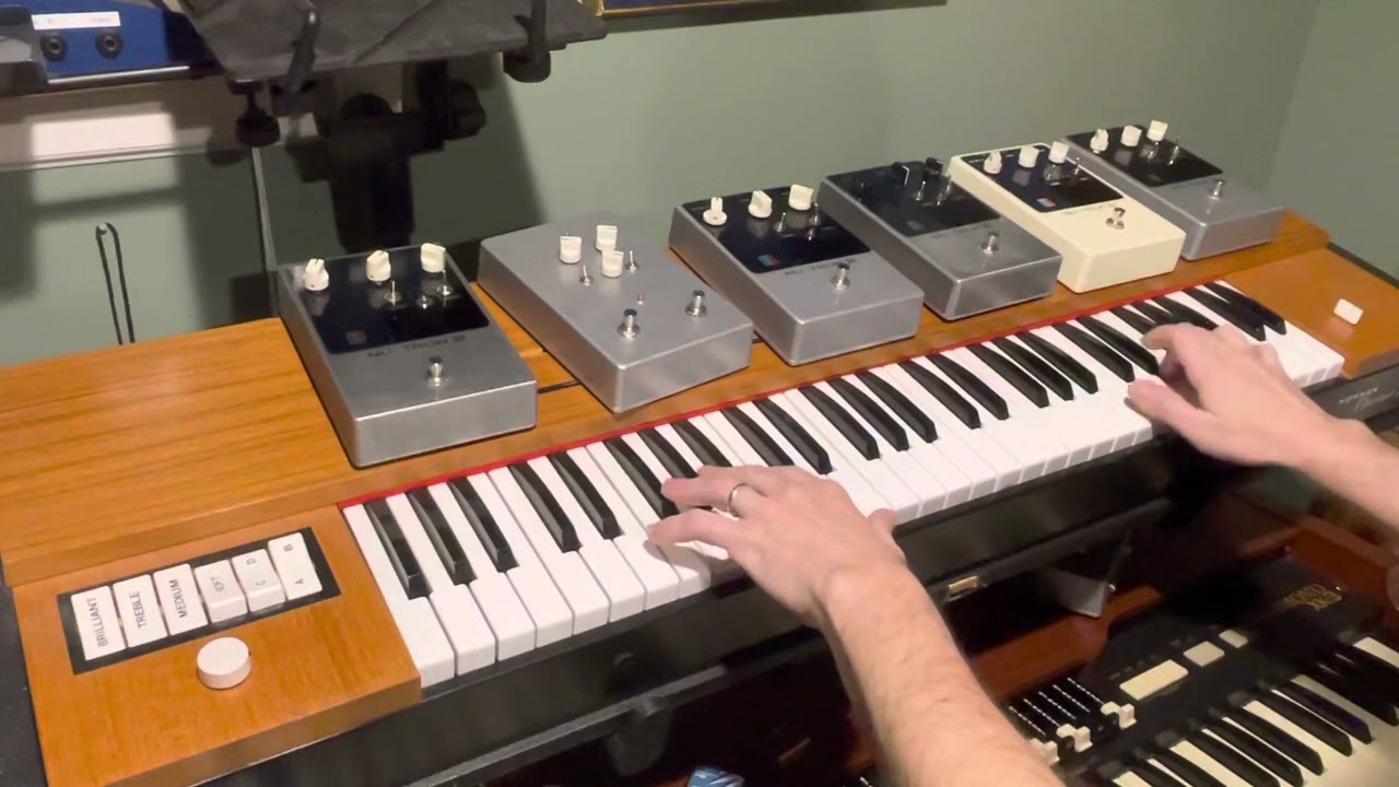 Hohner D6 Clavinet in 3 Flavors - Dry, Envelope Filter, Wah