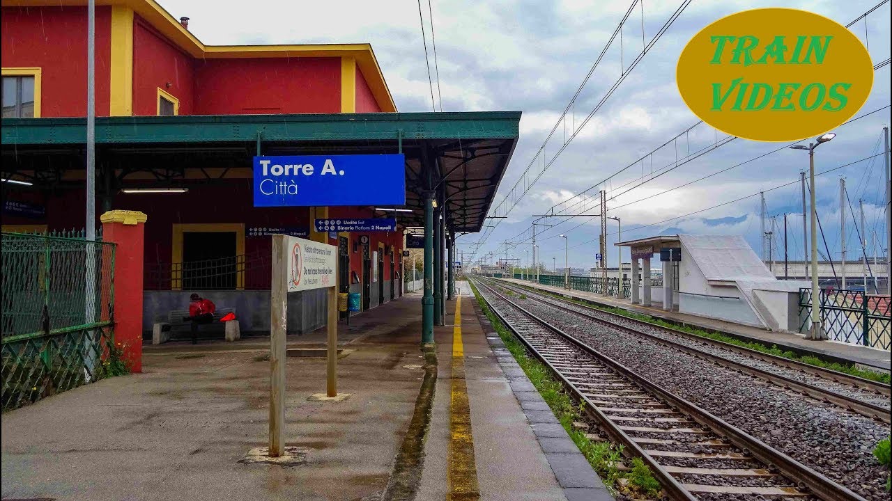 La stazione di Torre Annunziata Città