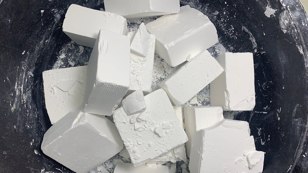 ASMR ~ Plain Gym Chalk Crumble ~ Satisfying