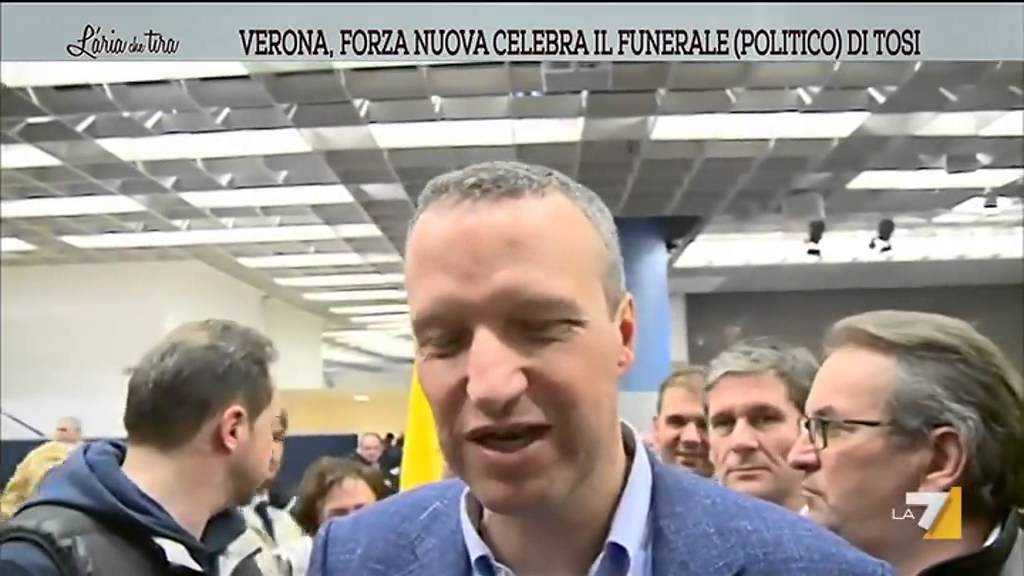 Verona, Forza Nuova celebra il funerale (politico) di Tosi