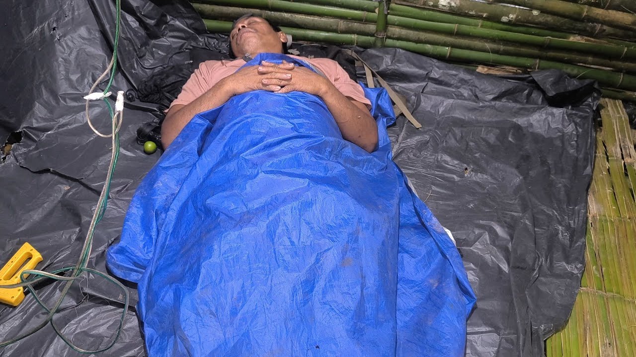 Not camping hujan deras. Solo camping ditepi sungai. 