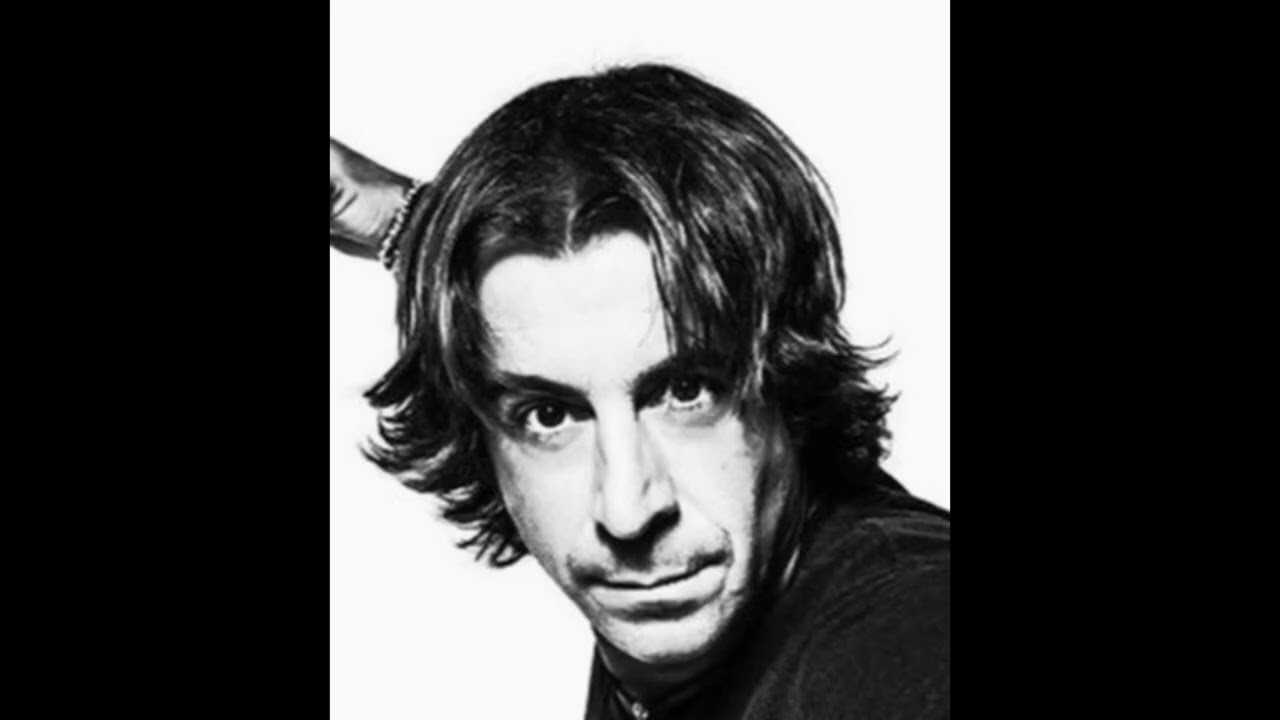 Zoo di 105 del 20/04/17 - stallone
