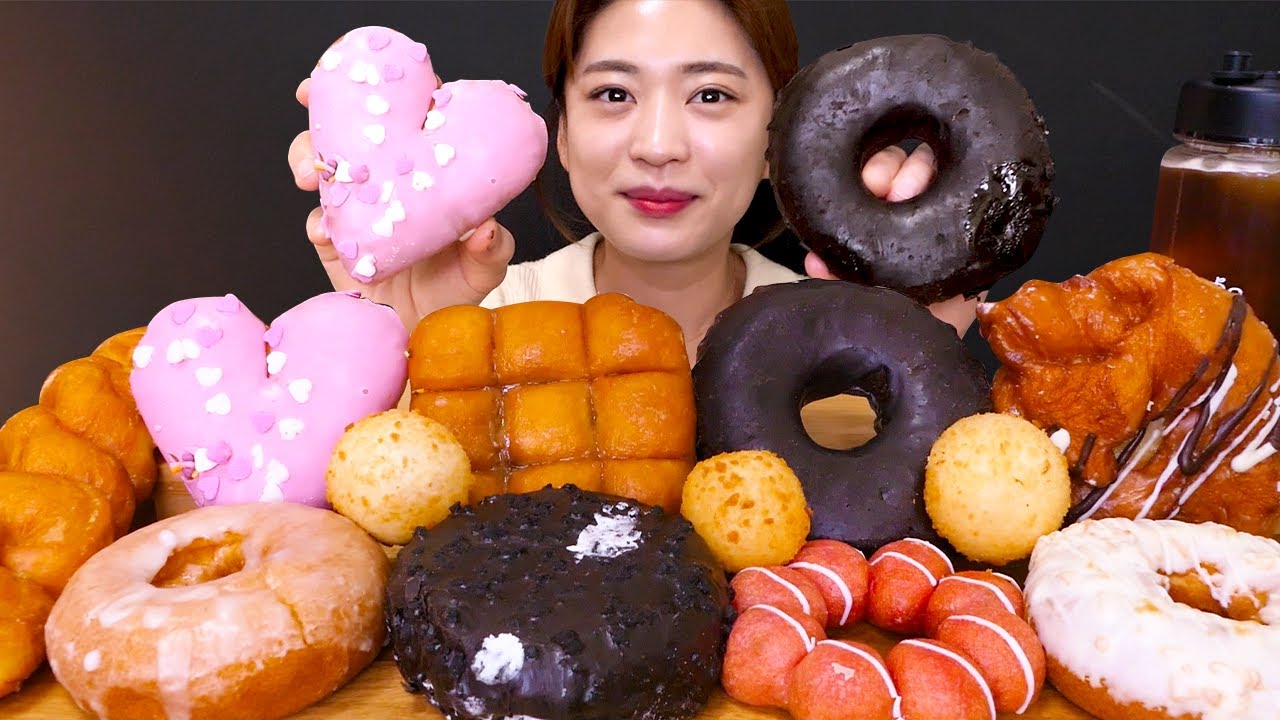 🍩Dunkin Donut😍 달콤하고 쫀득한 던킨도너츠 종류별 먹방❤ [Cheese Ball, Salt Milk, Caramel,Strawberry] Mukbang