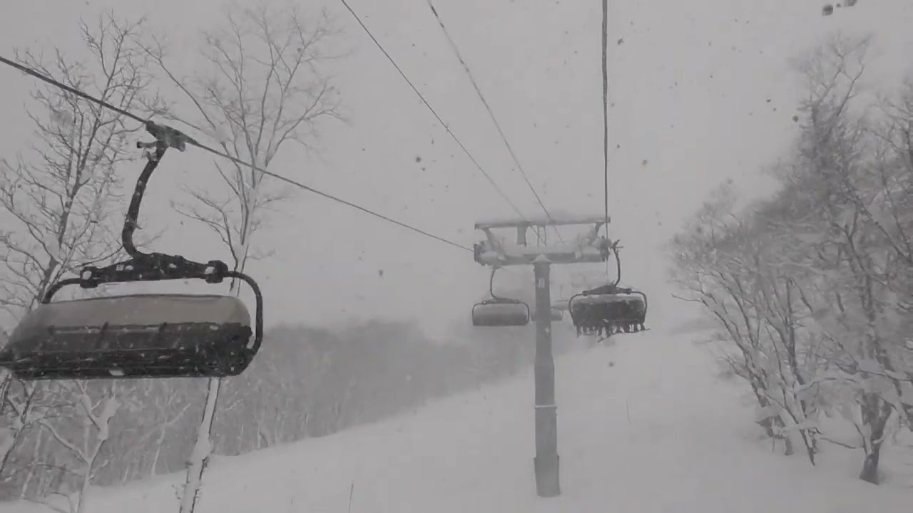 （NEW LIFT）ニセコHANAZONOリゾート　HANAZONO第1リフトフード付　Hanazono No.1 Lift, Niseko Hanazono Resort, Japan