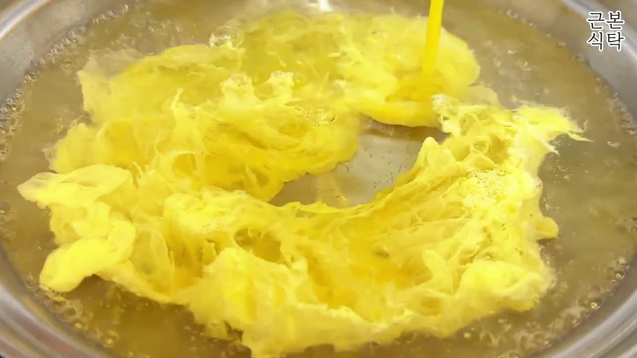 계란국 만들기🥚 | 마음까지 편안해지는 집밥 | Easy Korean Egg Soup (5-Minute Recipe)
