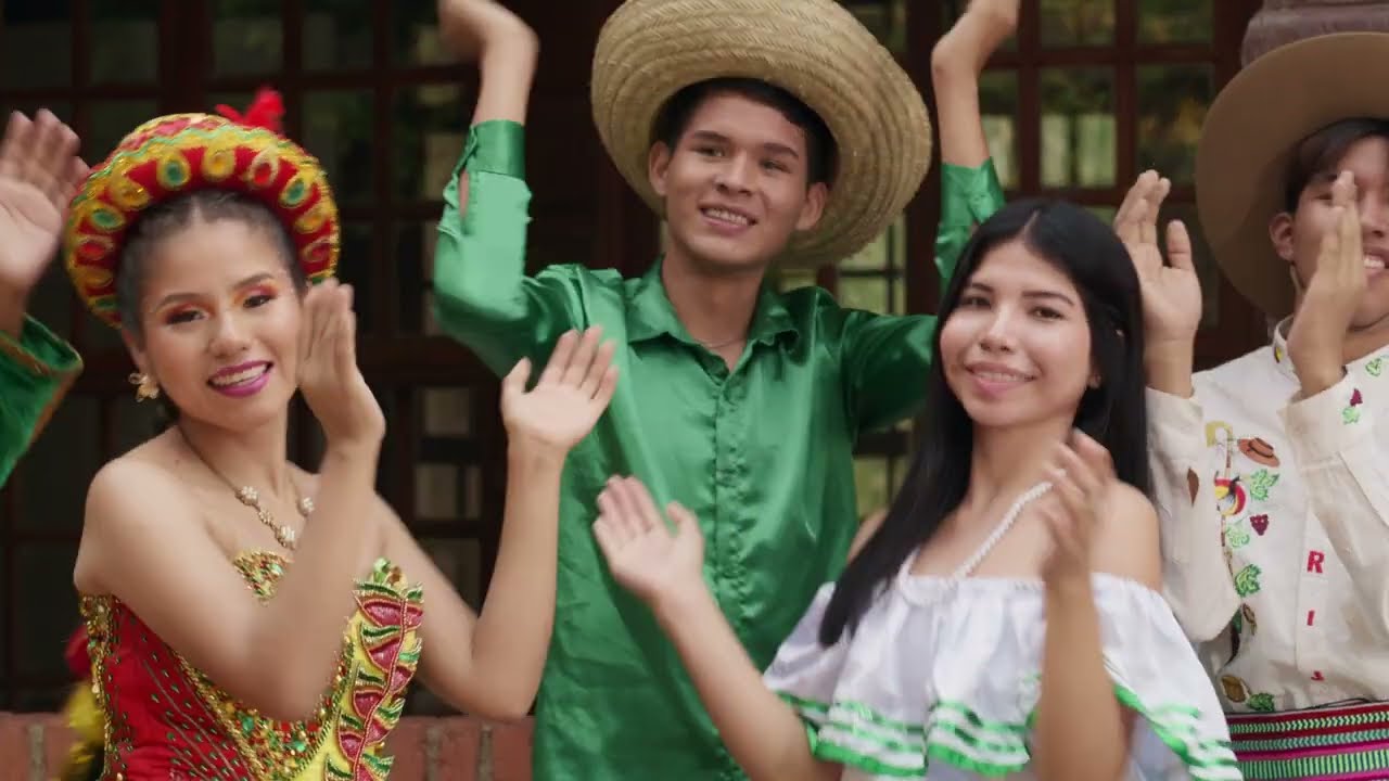 MI BOLIVIA - Fernando Torrico - Gina Gil- LATIDOS - Video Oficial