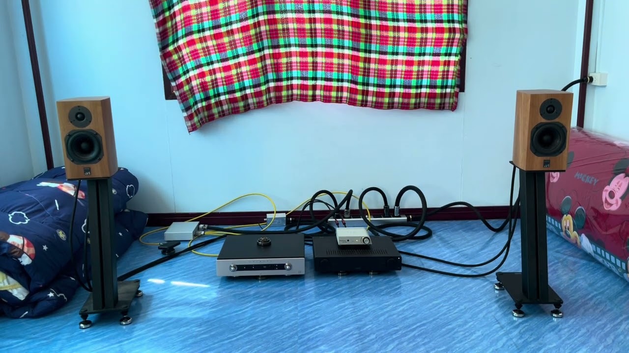จัดชุดและ Setupให้ท่านลูกค้ามาทดลองฟังหน้างานมีข้อจำกัดหลายๆอย่าง ใช้ Primare I35 Prisma