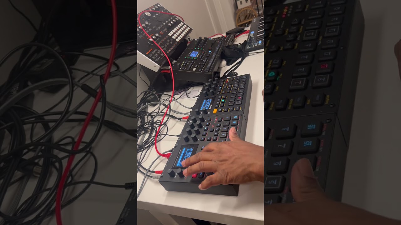 Digitakt 2 and Syntakt: Put the comb filter on your hi hats